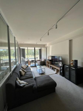 Entire rental unit,close to the airport and statio